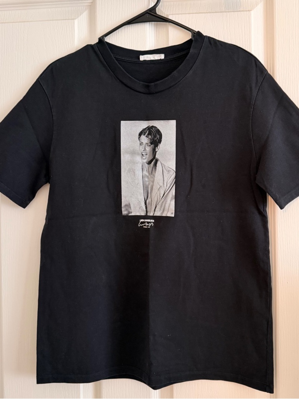 Limited edition Zara tee with a photo of Linda Evangelista
